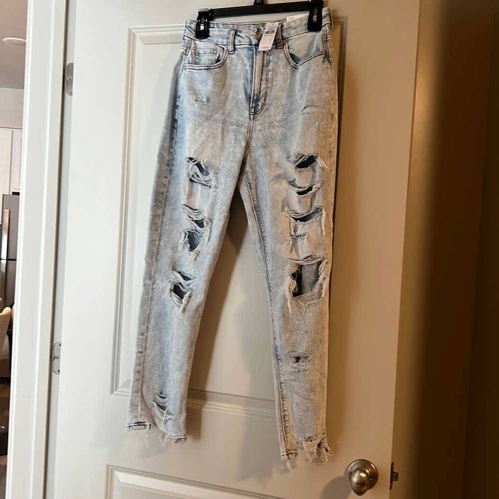 NWT curvy mom stretch Jean American eagle holes pockets light blue distressed